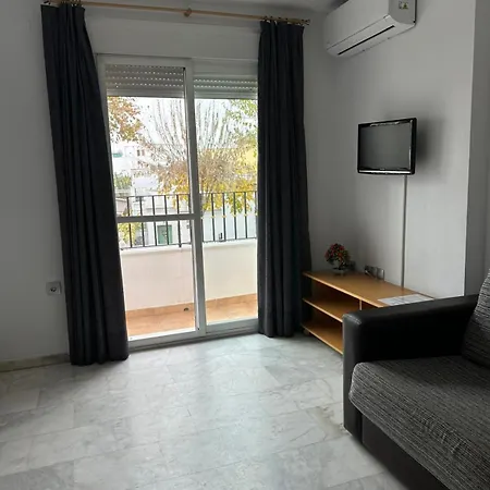 Apartahotel Doña Reyes *