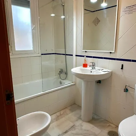 Doña Reyes Apartahotel