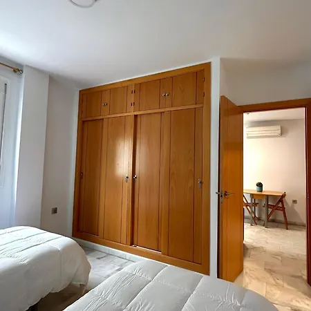 Apartahotel Doña Reyes *