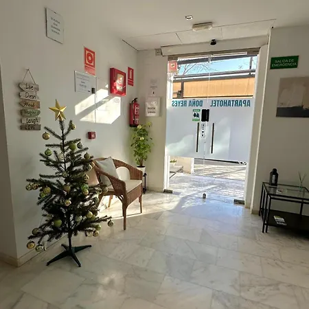 Apartahotel Doña Reyes